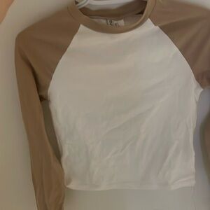 H&M divided brown/tan and white long sleeve sm